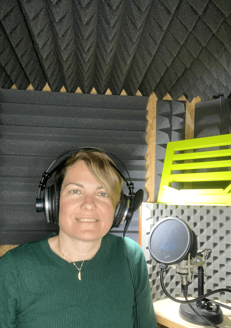 alicia_calzada_locutora alicia_calzada_locutora
